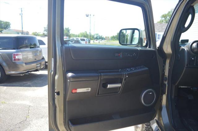 2005 HUMMER H2 Base