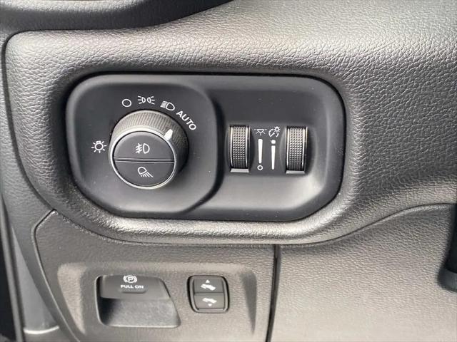 2025 Ram 1500 Laramie Crew Cab 4x4 57 Box