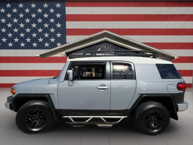 2014 Toyota FJ Cruiser Base