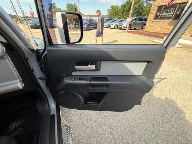2014 Toyota FJ Cruiser Base