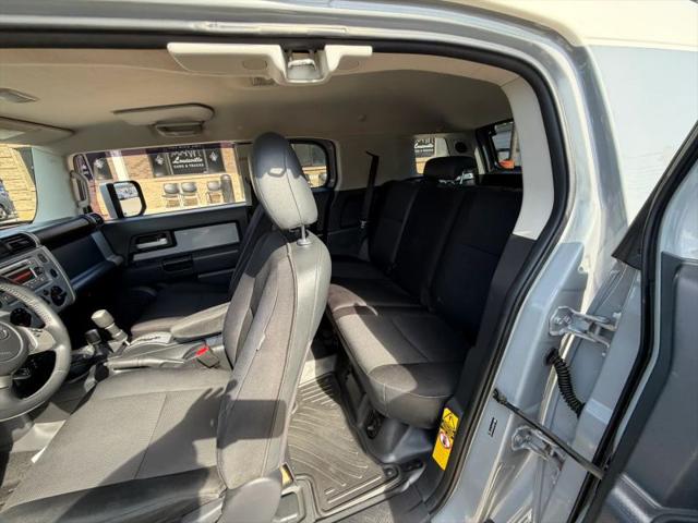 2014 Toyota FJ Cruiser Base
