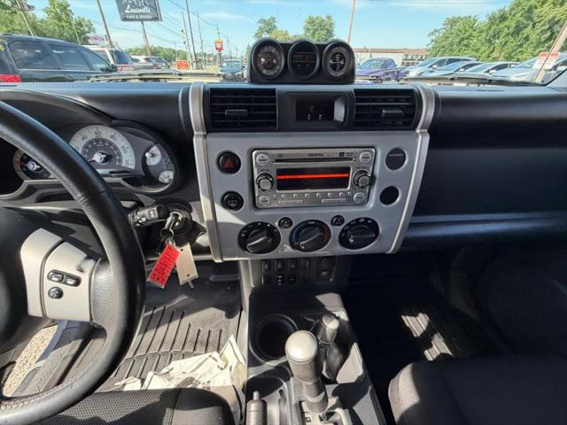 2014 Toyota FJ Cruiser Base