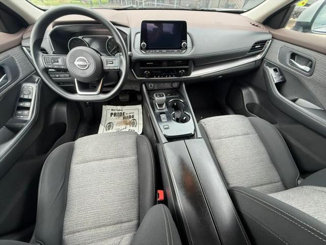 2023 Nissan Rogue SV FWD