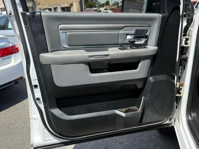 2017 Ram 1500 SLT Quad Cab 4x4 64 Box