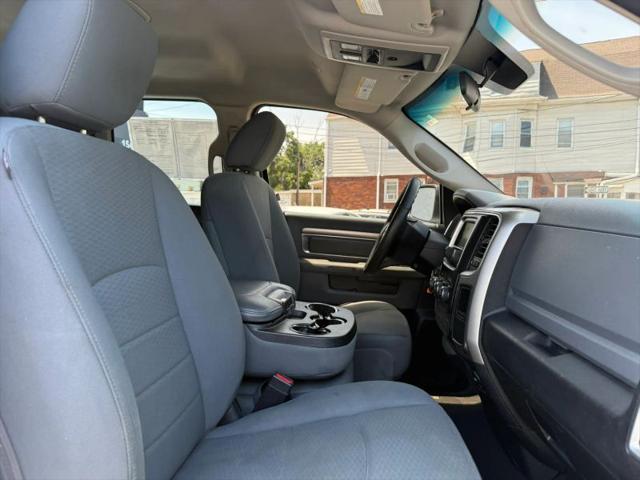 2017 Ram 1500 SLT Quad Cab 4x4 64 Box