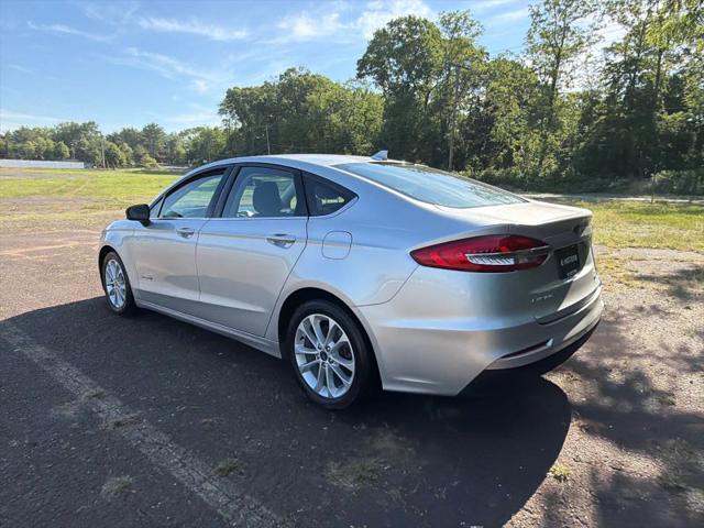 2019 Ford Fusion Hybrid SE