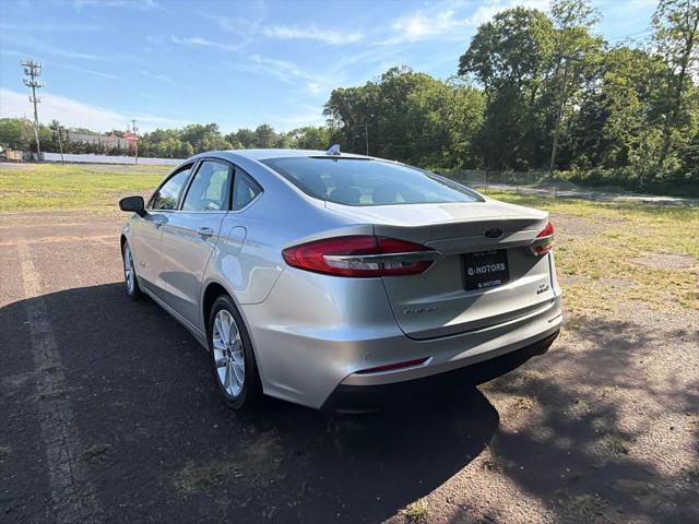 2019 Ford Fusion Hybrid SE