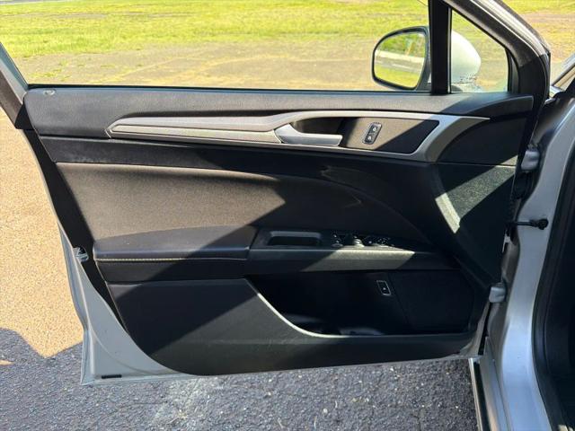 2019 Ford Fusion Hybrid SE