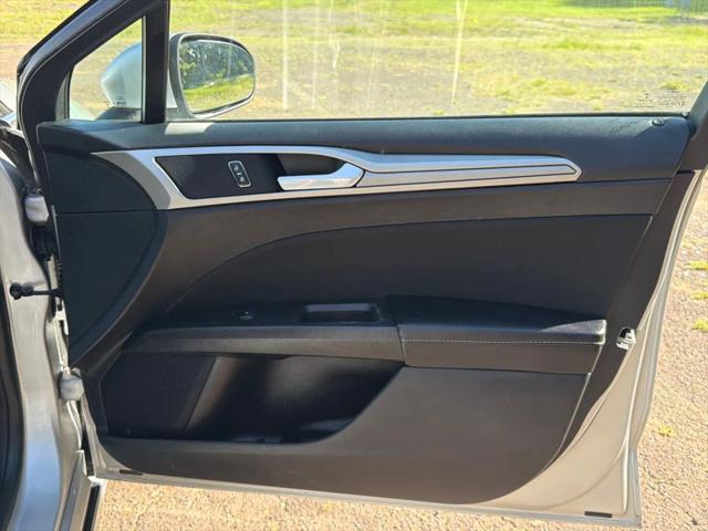 2019 Ford Fusion Hybrid SE