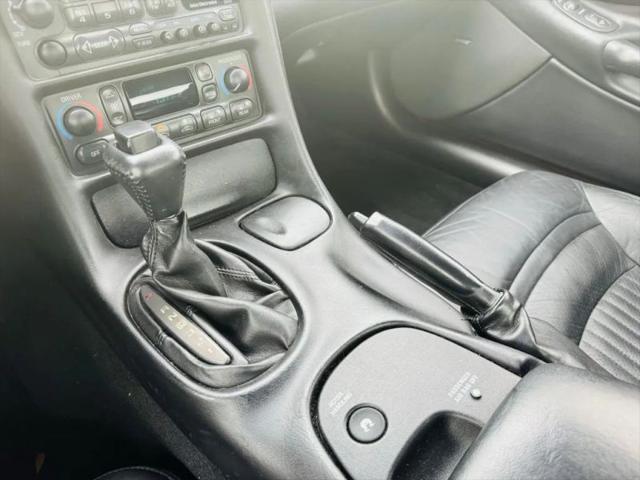 2004 Chevrolet Corvette Base