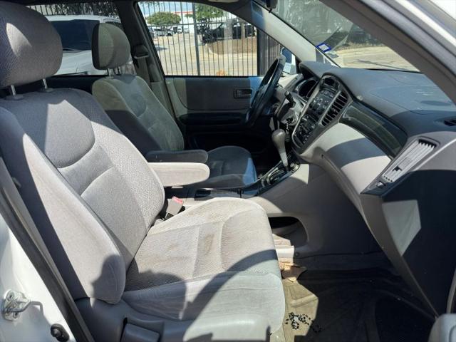 2003 Toyota Highlander Base