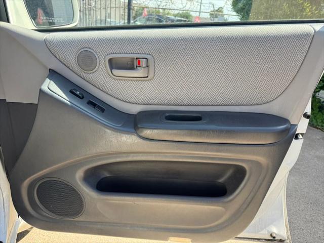 2003 Toyota Highlander Base