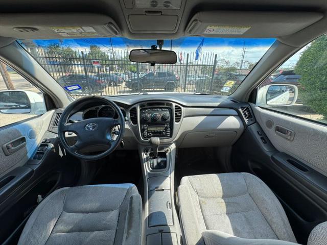 2003 Toyota Highlander Base