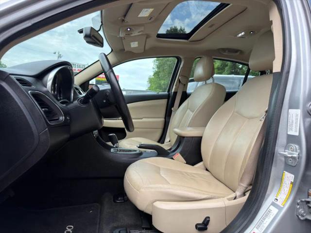 2014 Chrysler 200 Limited