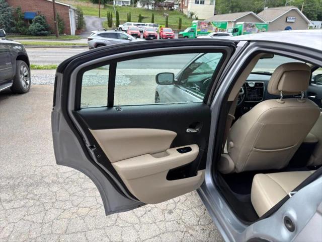 2014 Chrysler 200 Limited