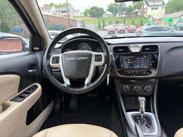 2014 Chrysler 200 Limited