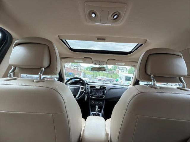 2014 Chrysler 200 Limited