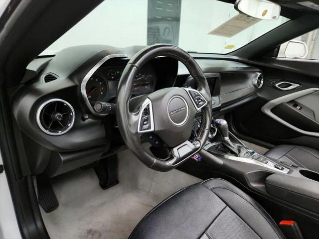 2020 Chevrolet Camaro RWD Convertible 1LT