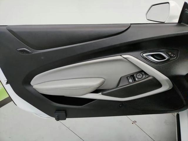 2020 Chevrolet Camaro RWD Convertible 1LT