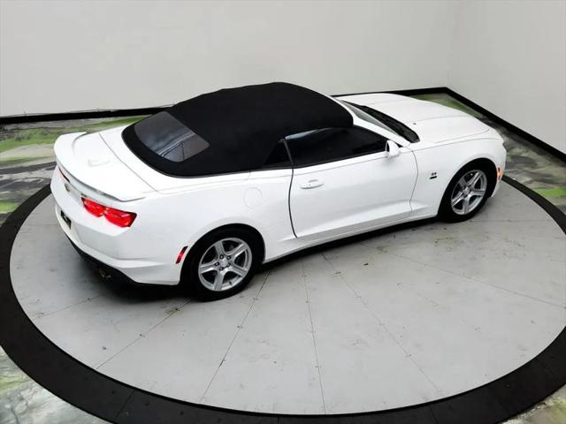 2020 Chevrolet Camaro RWD Convertible 1LT