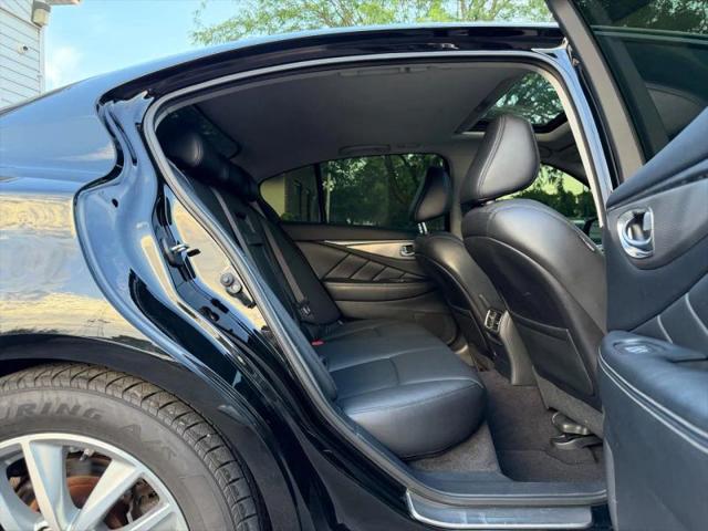 2015 INFINITI Q50 Premium