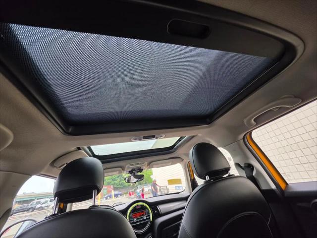2016 MINI Hardtop Cooper