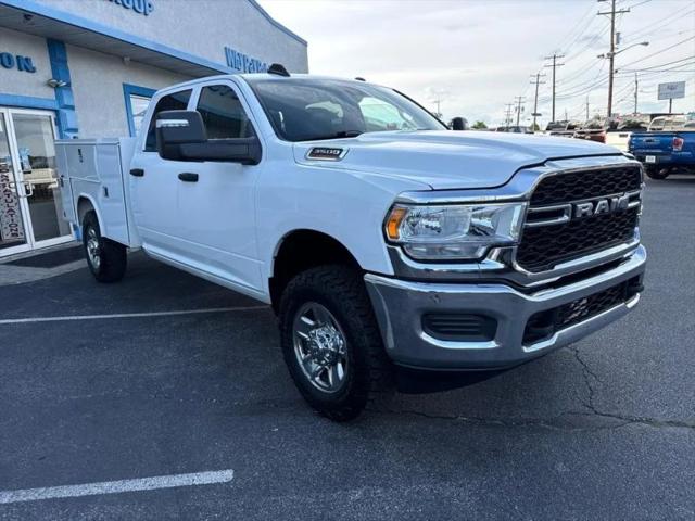 2023 Ram 3500 Tradesman Crew Cab 4x4 8' Box