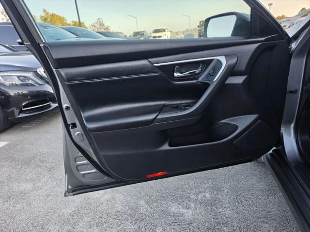 2016 Nissan Altima 2.5 SR