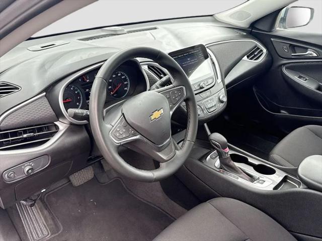 2025 Chevrolet Malibu FWD RS