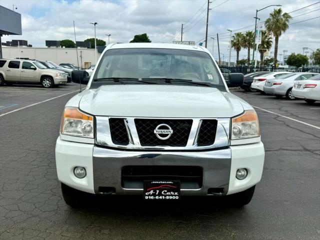 2014 Nissan Titan SV