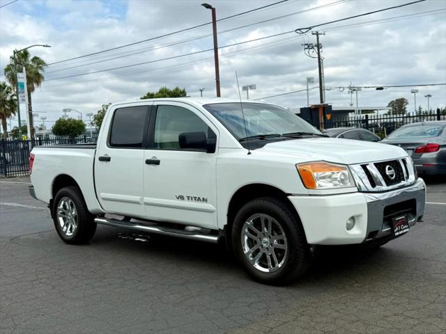 2014 Nissan Titan SV