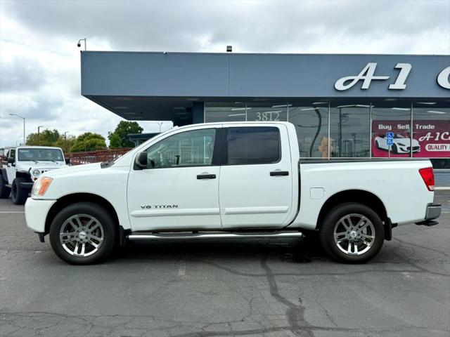2014 Nissan Titan SV