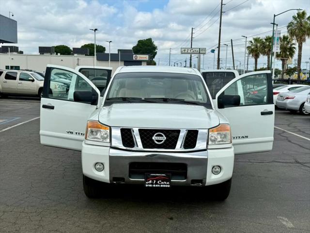2014 Nissan Titan SV