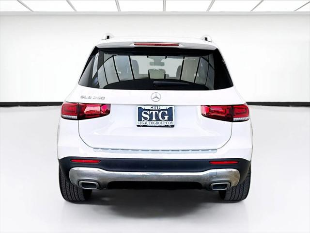 2023 Mercedes-Benz GLB 250