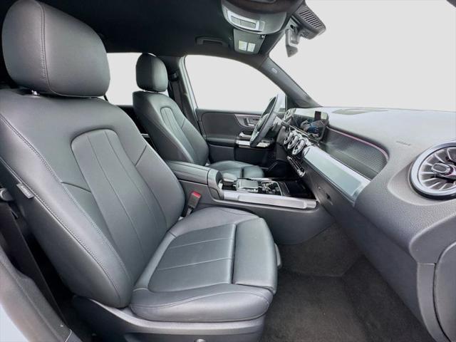 2023 Mercedes-Benz GLB 250