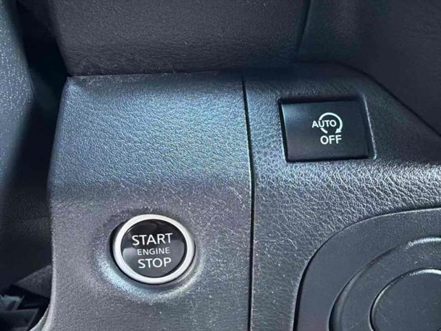 2025 Nissan Frontier Crew Cab PRO-X 4x2