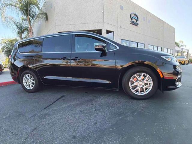 2024 Chrysler Pacifica Touring