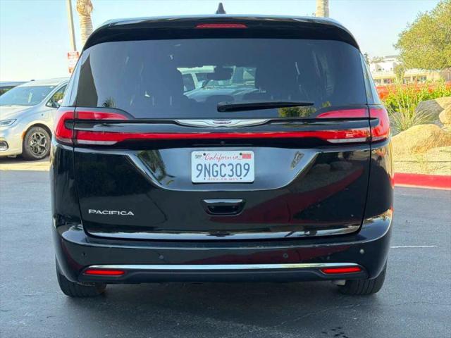 2024 Chrysler Pacifica Touring