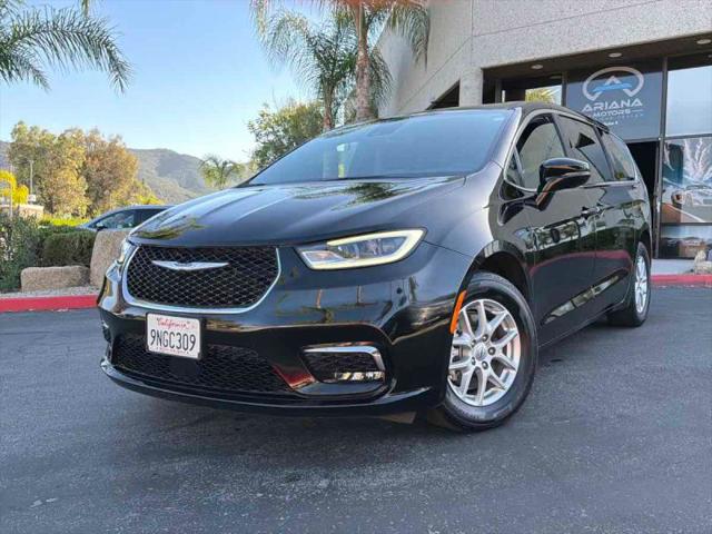 2024 Chrysler Pacifica Touring