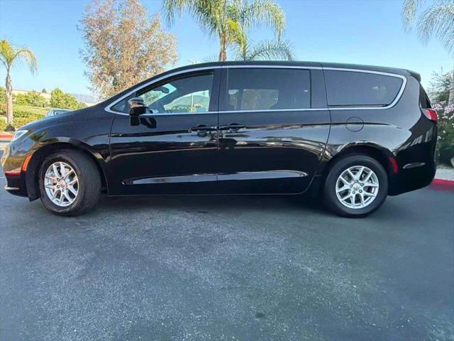 2024 Chrysler Pacifica Touring