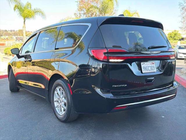 2024 Chrysler Pacifica Touring