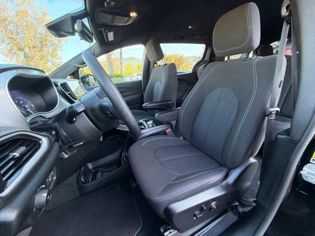 2024 Chrysler Pacifica Touring