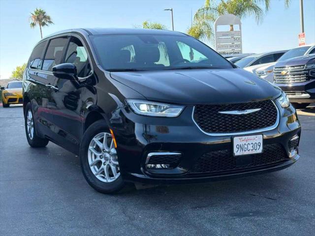 2024 Chrysler Pacifica Touring