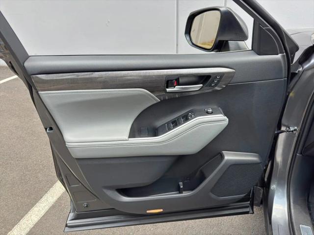 2024 Toyota Highlander Limited