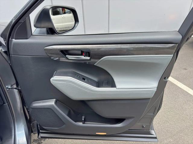 2024 Toyota Highlander Limited