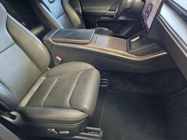 2023 Tesla Model X Standard Range