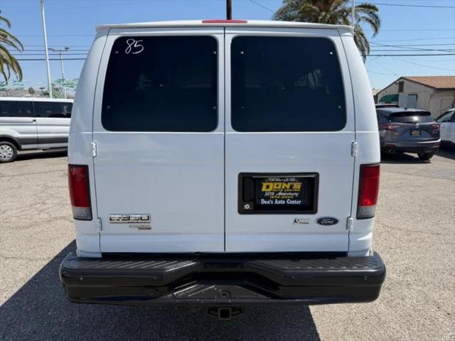 2009 Ford E-350 Super Duty XL