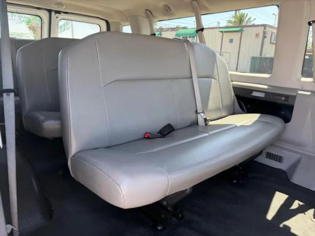 2009 Ford E-350 Super Duty XL