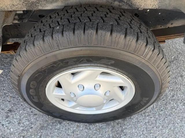 2009 Ford E-350 Super Duty XL