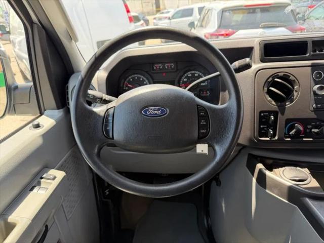2011 Ford E-350 Super Duty XLT